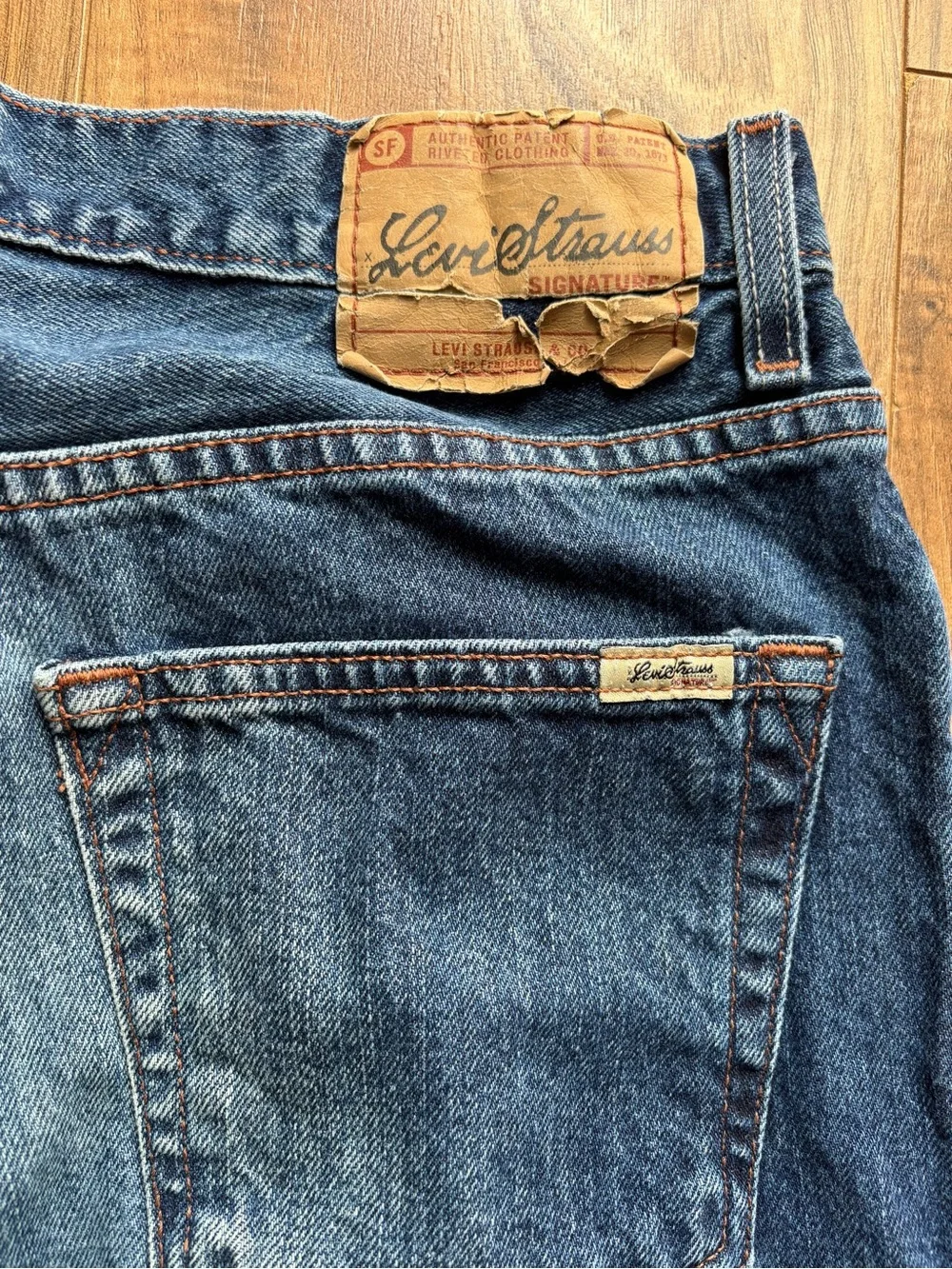 VTG Y2K Levi Strauss Signature Low Loose Bootcut Jeans 32x30 Baggy Distressed
